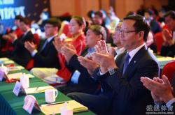 开云APP-包含体育风云，选手镇定应对挑战的词条