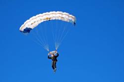 开云体育官网-蓝狮铁蹄下的北非孤帆，切尔西欧冠决赛碾压突尼斯启示录