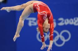 开云官方app入口-法网险胜澳网，西西帕斯刷新纪录，红土上的历史性突破