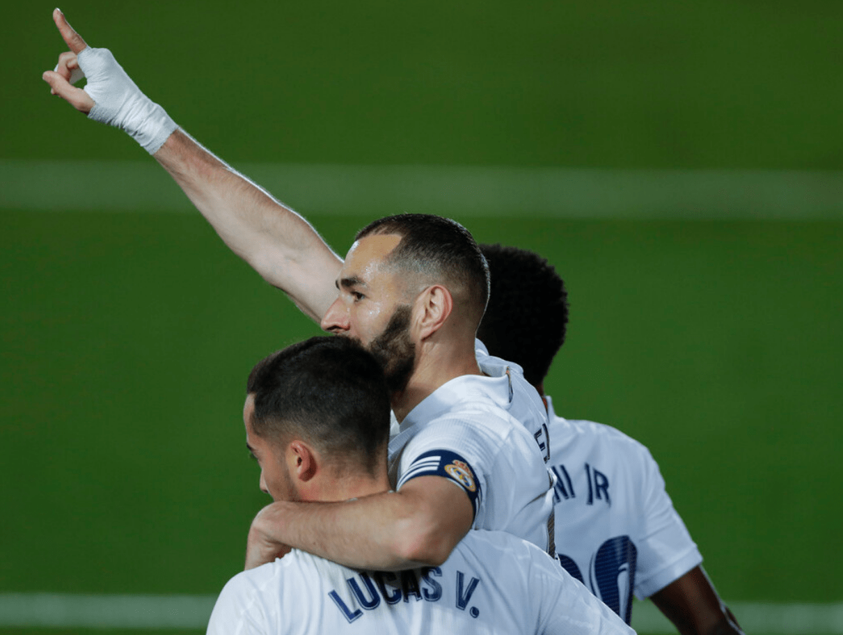 加拿大逆转秘鲁，科曼打破历史纪录