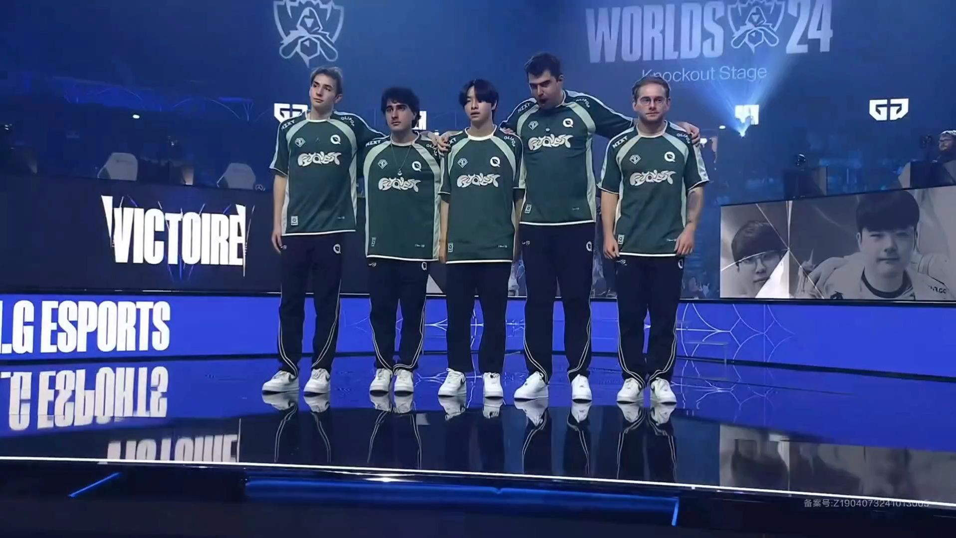 关于IG险胜FLY，ShowMaker一己之力扛起全队的信息