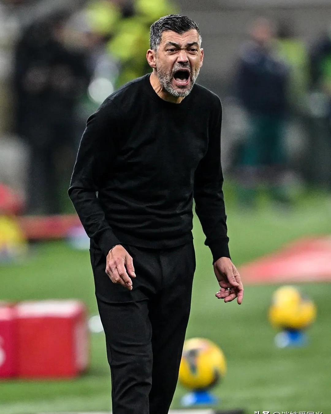 法国逆转AC米兰,孔蒂统治全场 法国逆转AC米兰,孔蒂统治全场