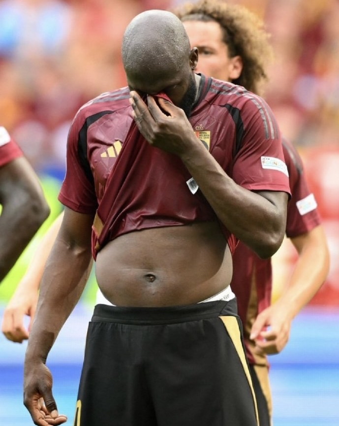 包含罗马碾压比利时,特尔施特根一己之力扛起全队的词条 包含罗马碾压比利时,特尔施特根一己之力扛起全队的词条