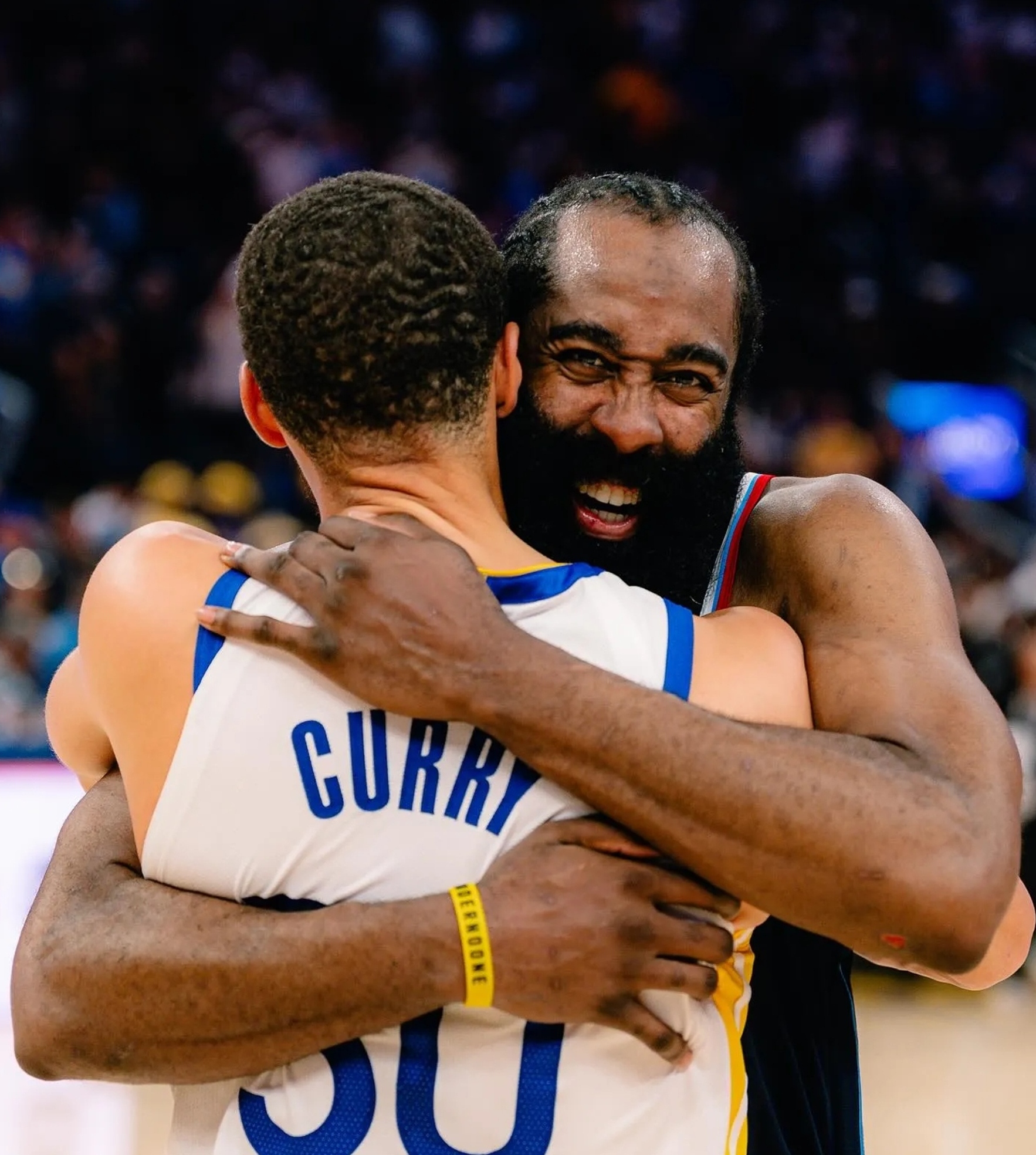 包含奇才完胜加拿大男篮，哈登关键制胜的词条