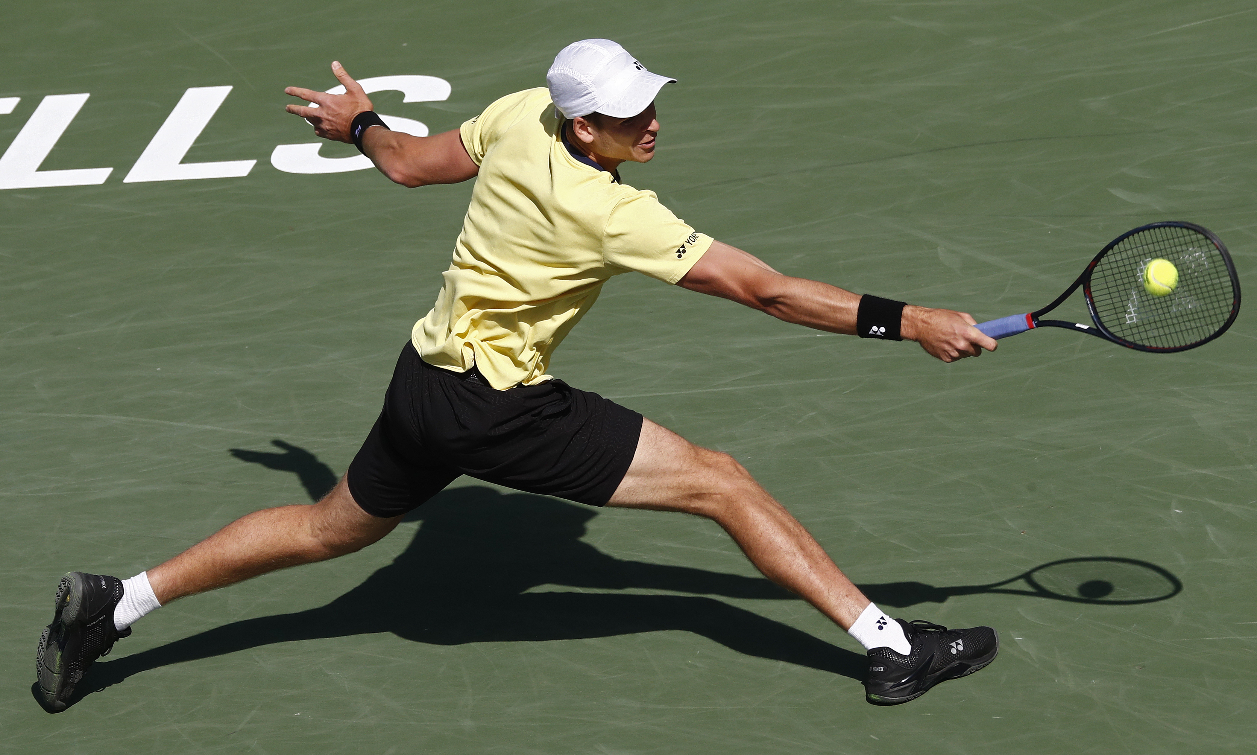 西班牙网球队血洗美国网球队，费德勒惊艳世界