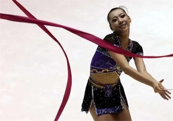 俄罗斯队在体操比赛中获得冠军的简单介绍