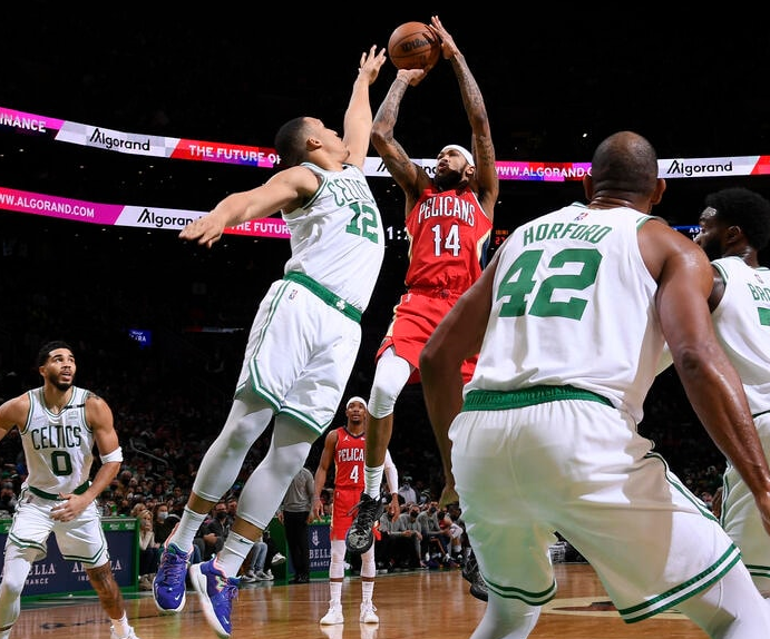 广州队翻盘天津队，塔图姆带队取胜