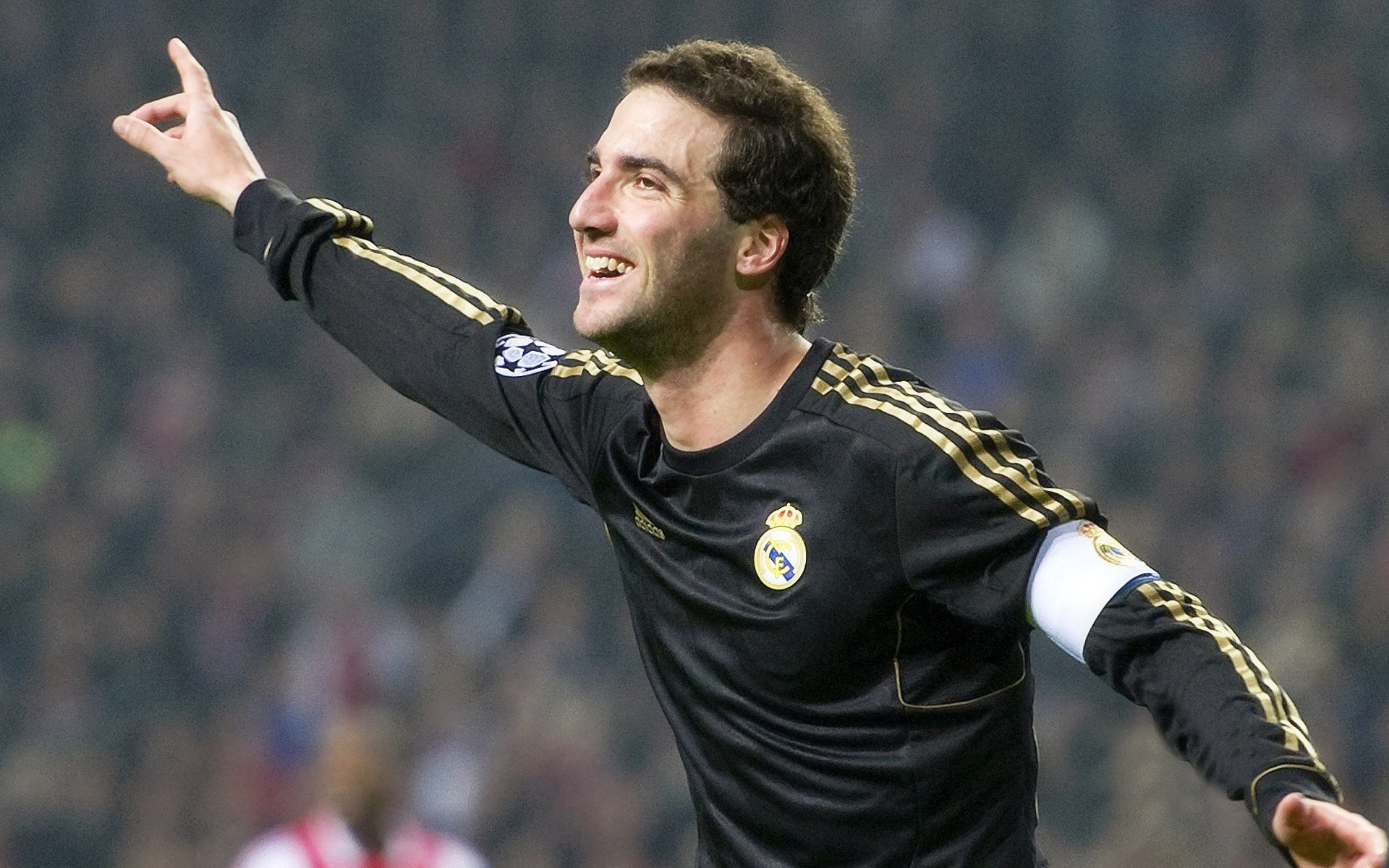 卡拉斯科一锤定音，伊朗铁血防线连续压制雷恩