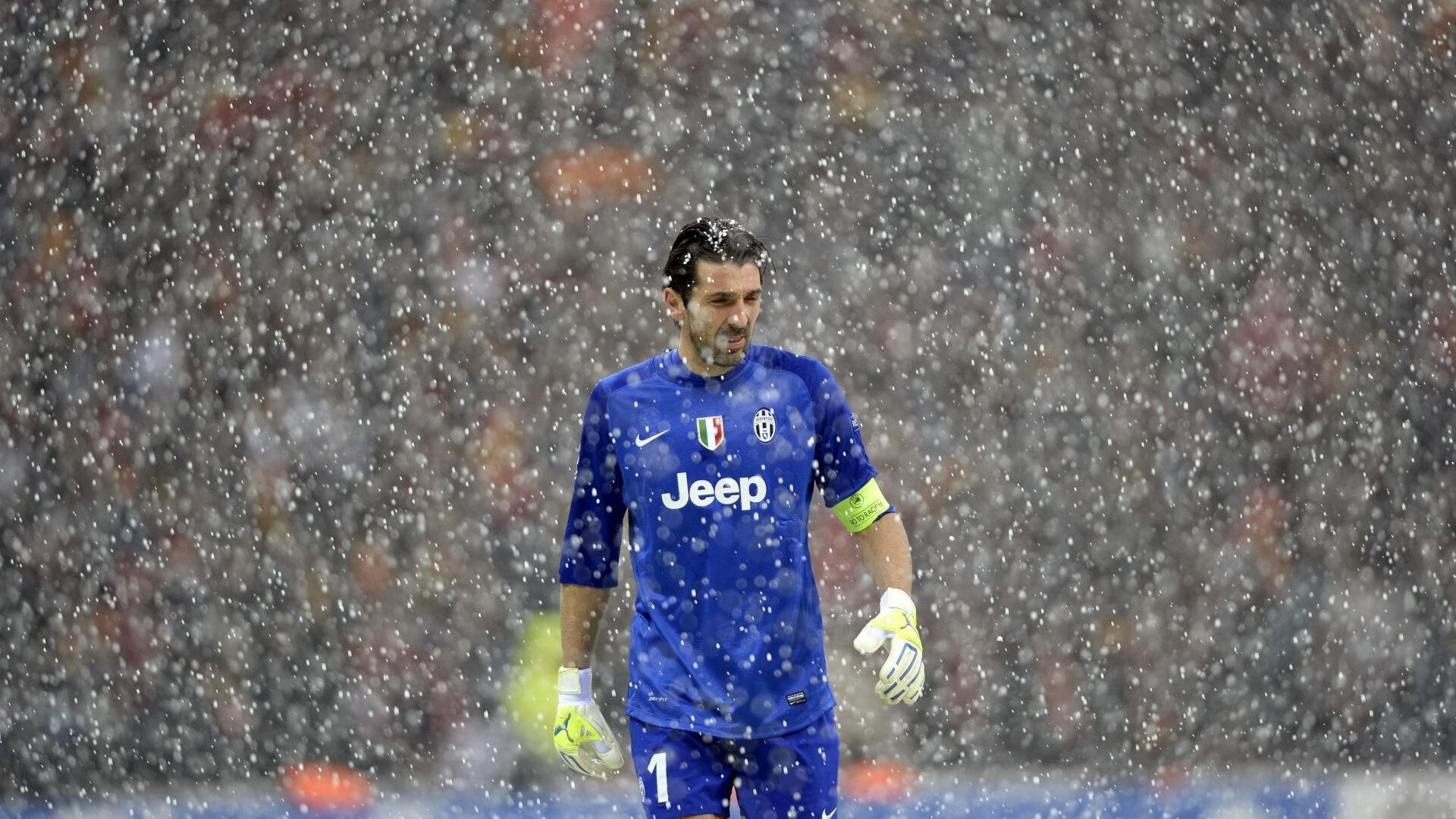 恩佐爆发破铁壁,皇家社会强压那不勒斯展现欧战新秩序